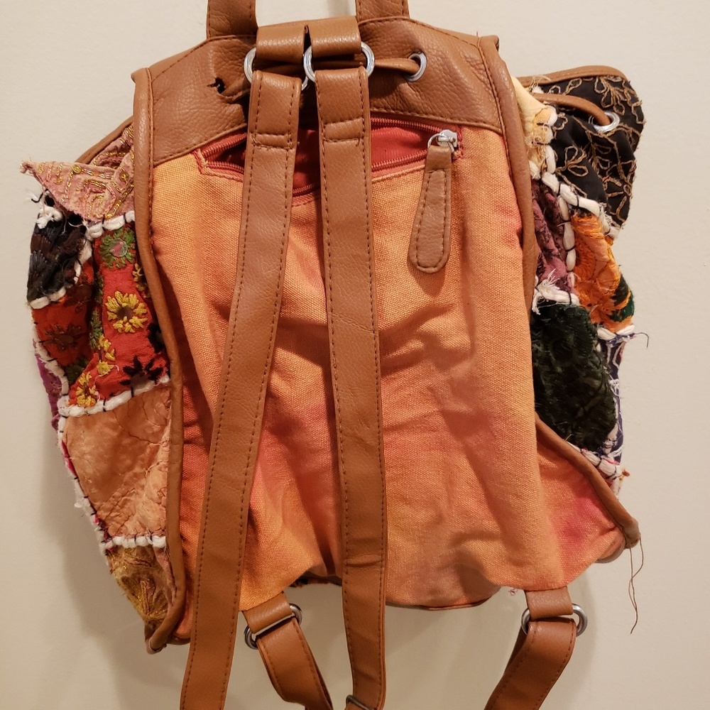 Buckle patchwork backpack - Picture 2 of 3